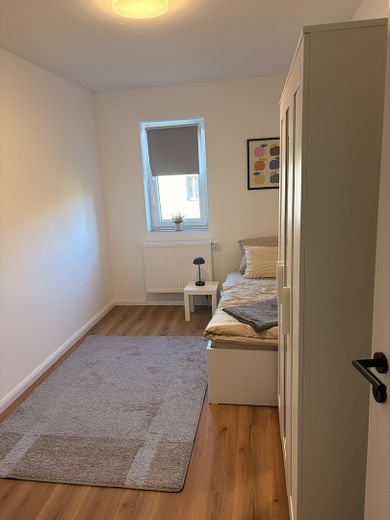 Zimmer in 3er WG im Erdgeschoss, voll ausgestattet, München Moosach – Foto 3