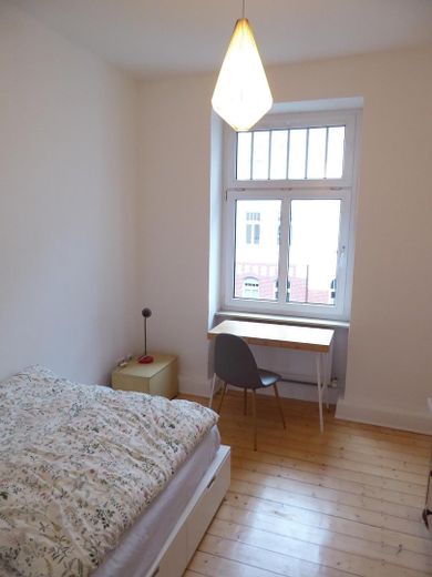 Attraktive, sehr schön möblierte 3-Zimmer Wohnung in Erfurt – Kleines Schlafzimmer