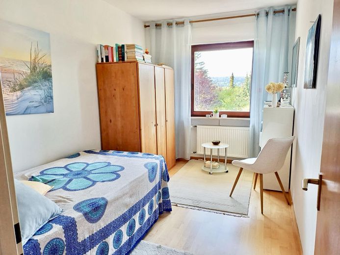 Direkt v. Eigentümer: Gemütliches Reihenendhaus mit Garten in bester Waldrandlage von Trautheim – Zimmer Südseite