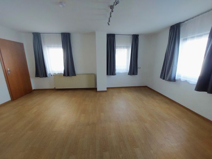 Ehemaliger Vierseitenhof mit Hufschmiede PROVISIONSFREI in Langenlonsheim zu verkaufen – Raum 1 OG 23,17 m²