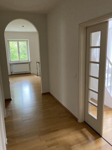 Große Altbau-Villa in Augsburg Göggingen - Exklusives Haus mit Garten – Flur im 1. OG