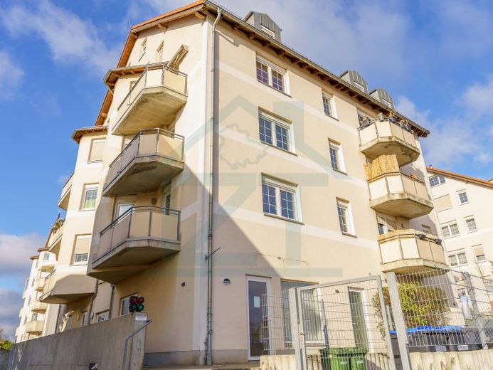 8,93 % Rendite – vermietete 5-Zimmer-Wohnung mit 124 m² – Foto 1