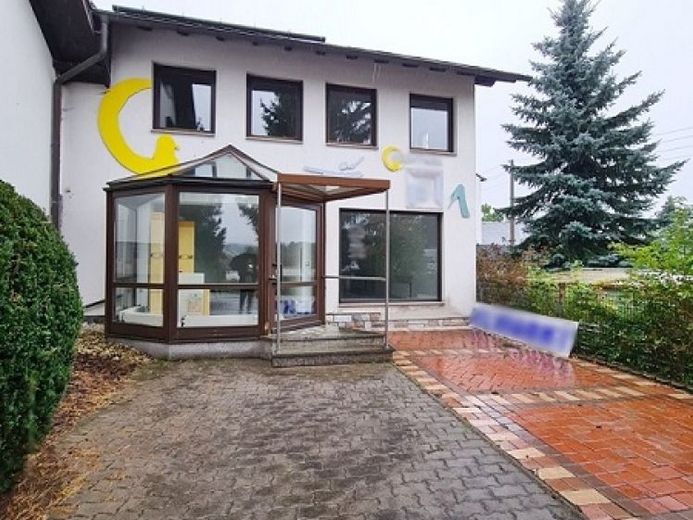Casa unifamiliare in posizione periferica AE – Foto 1