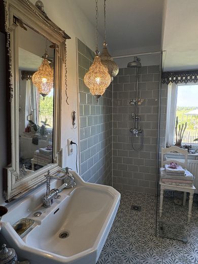 Ein Stück vom Paradies in Elb-Nähe - saniertes Bauernhaus mit Vintage-Charme – bodengleiche Dusche