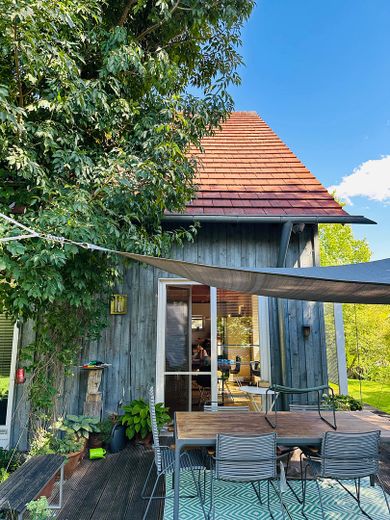 Mehr Raum fürs Leben in Landshut – individuelles Architektenhaus im MünchnerVerkehrsVerbund – Bilck auf Süd-West-Terrasse