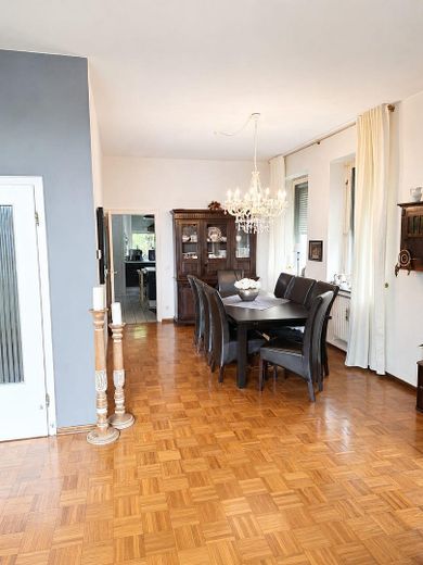 Esszimmer Hauptwohnung