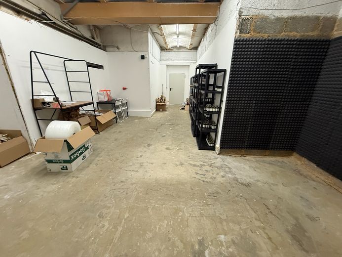 Gewerbe- & Studiofläche 165m² Wolfsschlucht 25, beheizte Gewerbefläche, 4m Raumhöhe – Foto 4
