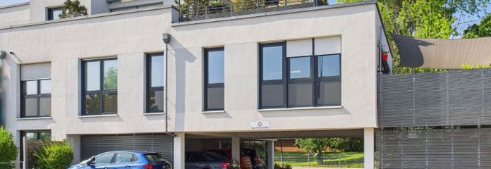 Luminoso appartamento di 5 locali con ascensore/cucina componibile in posizione TOP