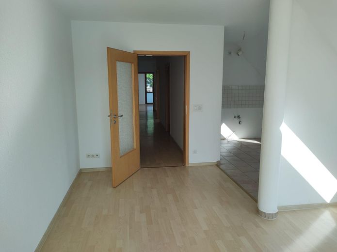 WZ 4 Richtung Kü+Flur