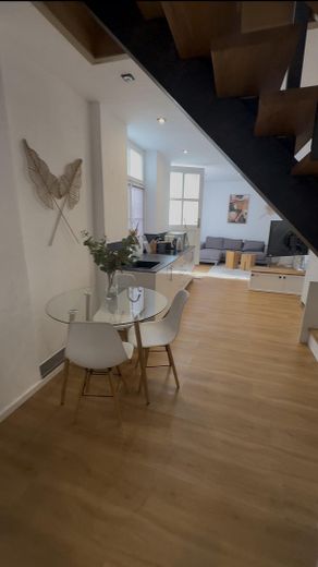 Prête à emménager | Appartement de 4 pièces de 78 m² entièrement meublé au centre de Wiesbaden – Photo 5