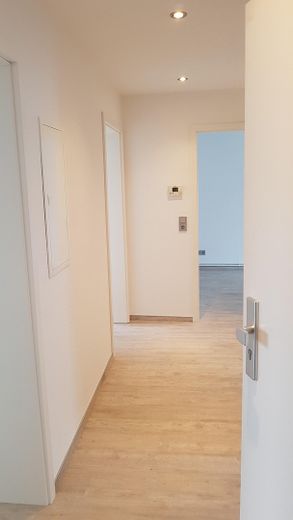 Rarität am Lister Platz: Sanierte Substanz, Eilenriedeblick & 130 m² Penthouse-Maisonette – Flur4 OG