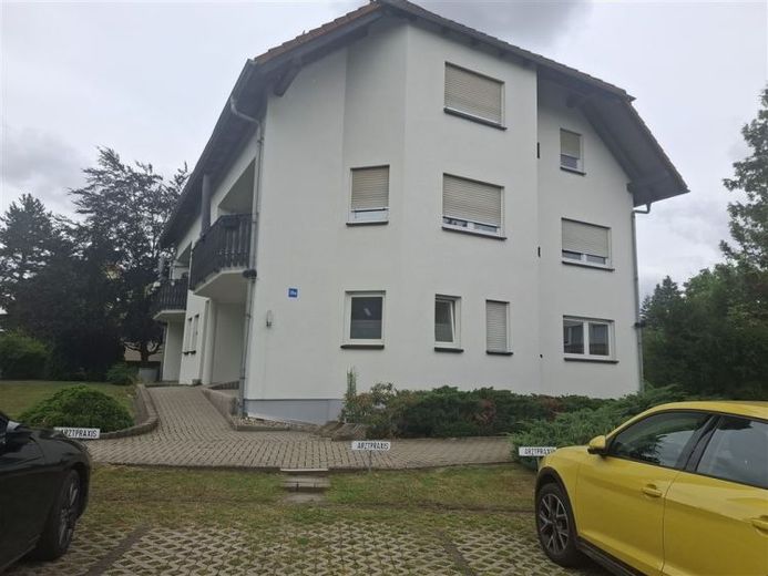 5-kamerpraktijk op de begane grond met potentieel voor opsplitsing in 2 woningen – Foto 1