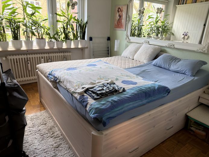 Grünes Bahrenfeld: appartamento libero di 3 locali con terrazza, aiuola e garage sotterraneo – Schlafzimmer