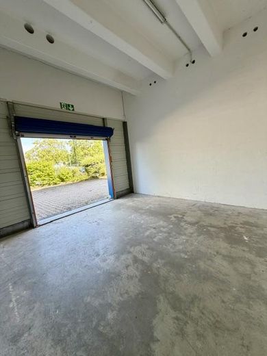 23m² STORAGE AREA IN TOP TRANSPORT LOCATION. COMMISSION FREE – Foto 6