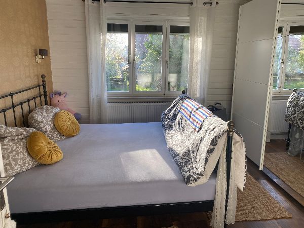 Luminosissimo appartamento di 3 locali con 2 balconi, 2 cantine, accesso al giardino, ottima distribuzione ecc. – Foto 6