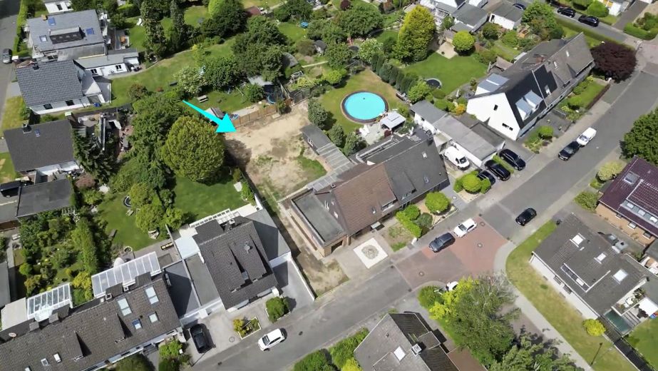 FAMILIENFREUNDLICHES GENERATIONENHAUS MIT GROSSEM GARTEN ZUM GRUNDSTÜCKSPREIS – GRUNDSTÜCK/LAGE