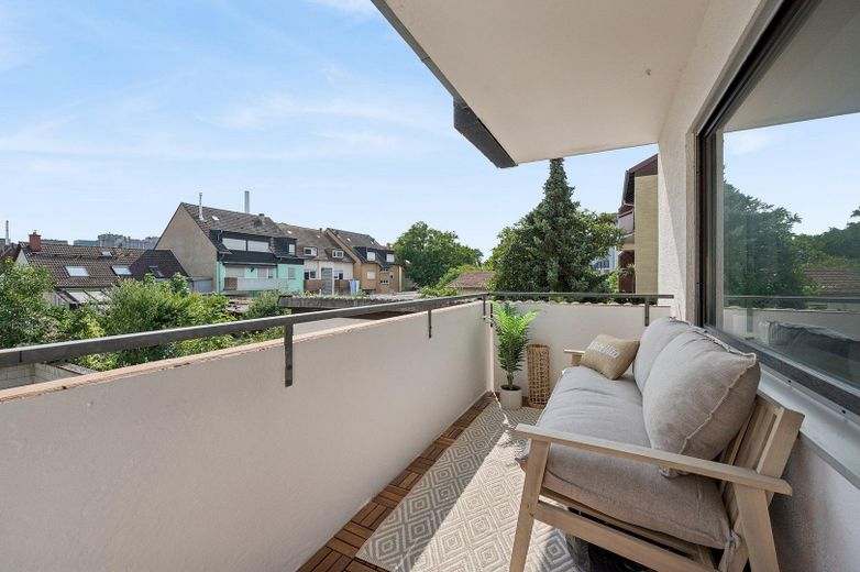 Ihr Platz zum Durchatmen: Moderne 2-Zimmer-Wohnung mit Grünblick im Herzen von Neckarau – Ruhezone