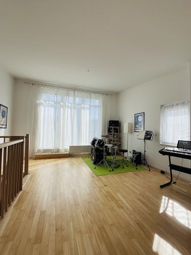 Family-friendly modern semi-detached house in a quiet development on the Havel – Galeriezimmer Terrassenseite
