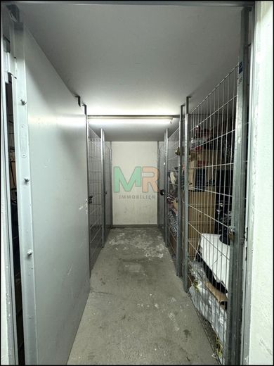 1-Zimmer-Wohnung inkl. TG-Stellplatz in Neckarstadt – Kellerverschläge