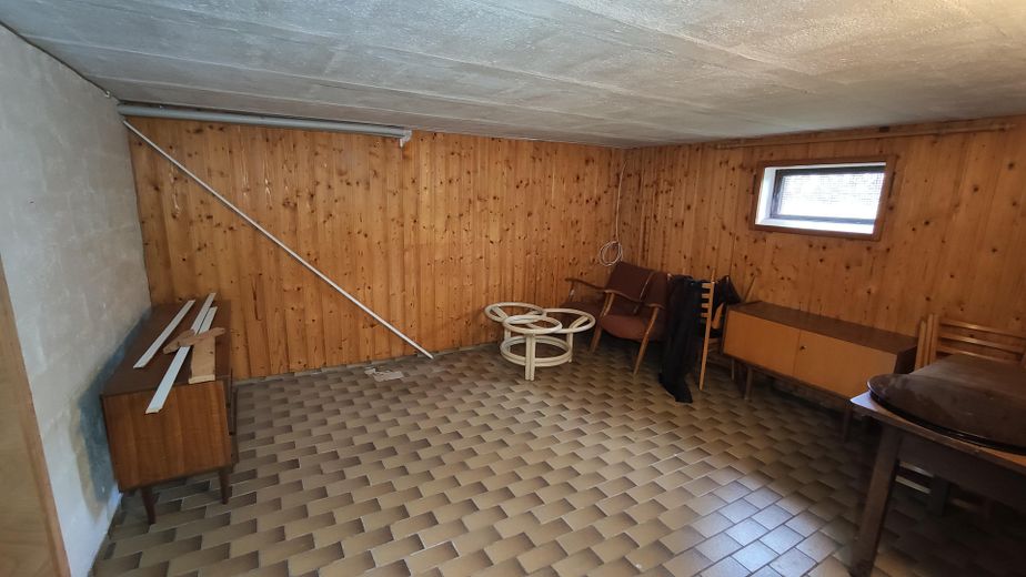 Partyraum im Keller