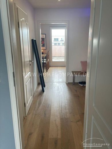 Gemeubileerd 2-kamerappartement met uitzicht op de Dom in Keulen! – 9dec8c62ce9ff75a890d9ecbf54f42e10c081fb2.jpg