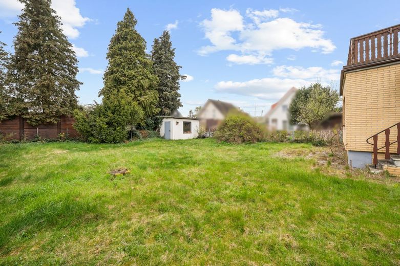 Bestlage - Grundstück mit Altbestand in Braunschweig / Schwarzer Berg - inkl. Baugenehmigung – Garten