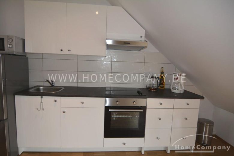 Tolle, zentrale Dachgeschoßwohnung in Kiel, möbliert – bbedfb25f22465206454685ec78ba72e51535bcc.jpg