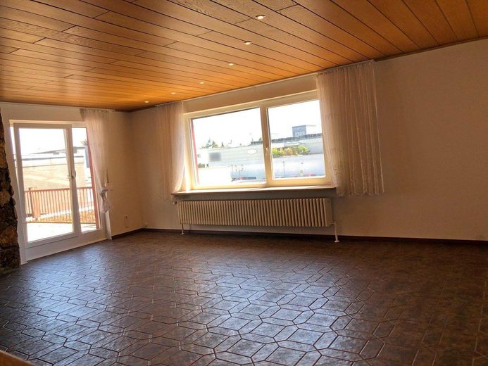 Gewerbewohnung, Büro, Stuttgart Plieningen 133qm. Nur Gewerblich. – Wohnzimmer / Büro