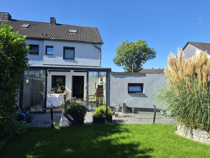 Reihenendhaus mit schönem Garten und Garage in Gelsenkirchen-Schaffrath – Foto 6