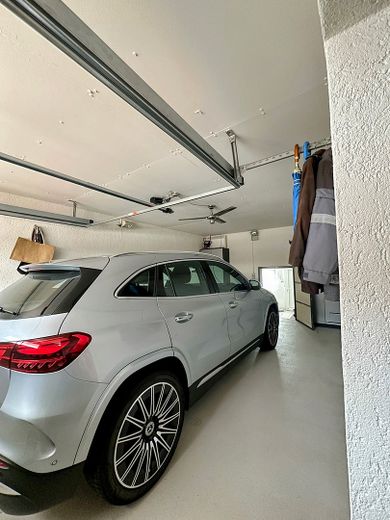 Mały dom jednorodzinny, ogród, taras, garaże, powierzchnie użytkowe odpowiednie także dla drobnej działalności gospodarczej – Foto 20