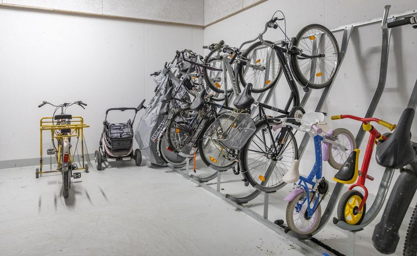 Moderne und neuwertige 4-Zimmer-Wohnung in Gronsdorf – Fahrradkeller
