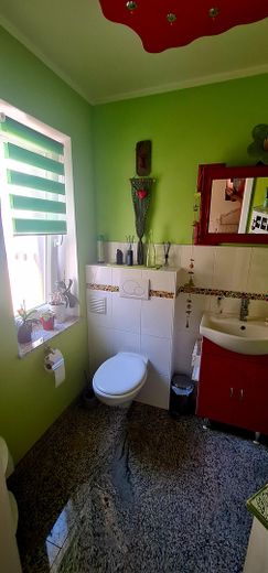 Modernes Einfamilienhaus – Gästetoilette EG
