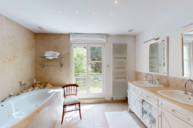 Badezimmer 1.OG