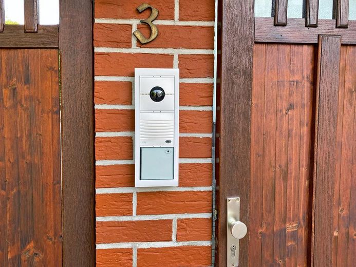 Abitare e lavorare in posizione migliore! Conveniente villetta bifamiliare! – Foto 5