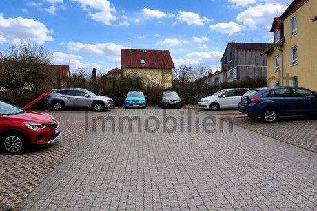*** vermietete 3-Raum Wohnung mit Balkon und Stellplatz – Stellplatz