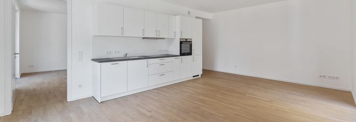 Lichtdurchflutete Zwei-Zimmer Wohnung an East Side Gallery und Spree, provisionsfrei