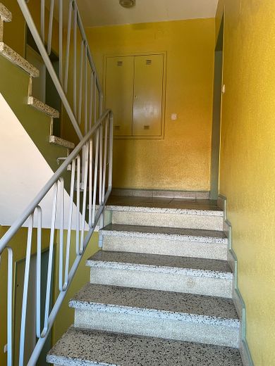Güney/doğu balkonlu 3 odalı daire, asansörsüz 4. kat – Fotoğraf 3