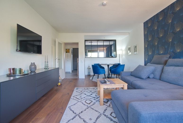 Schicke möblierte Wohnung in Essen Rüttenscheid mit viel Flair, top-ausgestattet, mit Balkon, Internetzugang u.v.m. – 4251450e616618d7bc44f881972a27471135bcd7.jpg