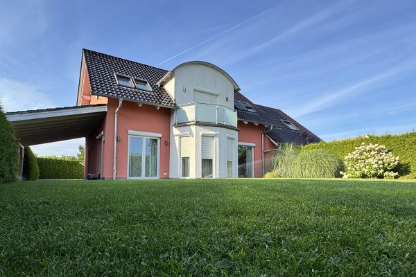 Modernes Architektenhaus mit großem Garten in Lübbenau/Spreewald