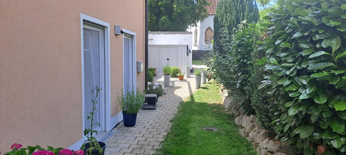 Eingangsbereich mit Stellplatz