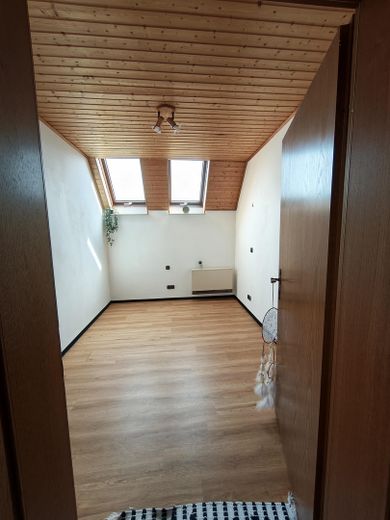 Großer Hof mit 2 Einheiten + XXL Innenhof+ Garage| 40 min bis Köln – Foto 12