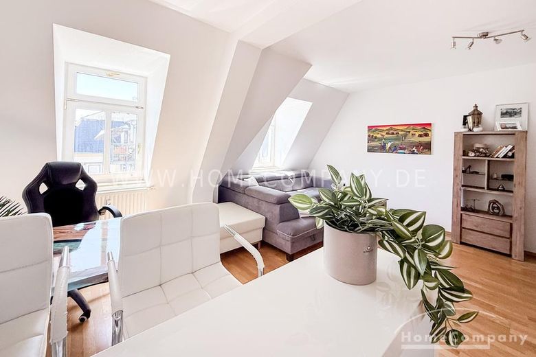 22801 HomeCompany Dresden Möbliert/Furnished 3-Zimmer Maisonette Wohnung in Dresden-Striesen mit Balkon max. 3 Personen – b21052ca429ba2ff87af573822cce00f3b91048f.jpg