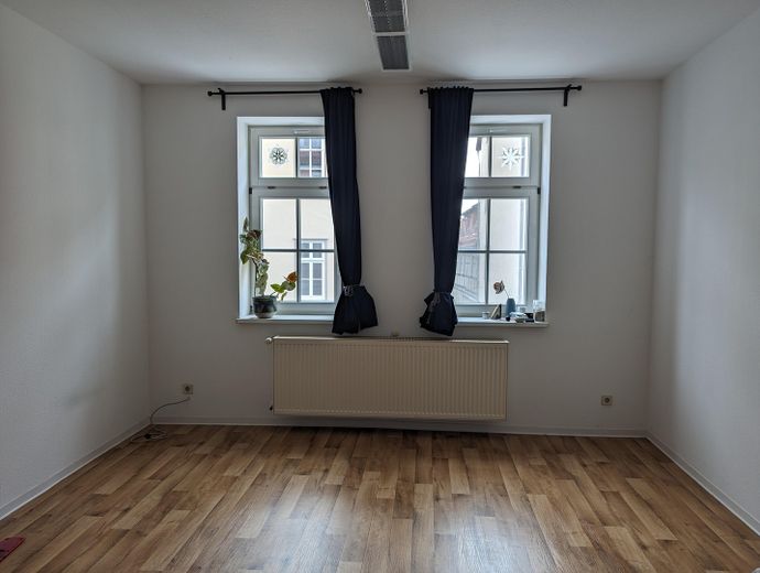 Sehr gepflegte, großzügige 2-Raum-Wohnung im Herzen der Stadt-Fußgängerzone – Schlafzimmer