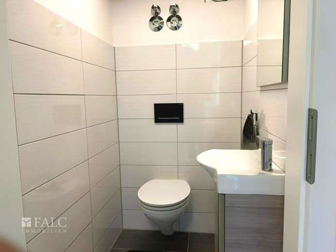 ***Stilvolle Maisonette Wohnung in der Alten Brauerei - 2 Zimmer, ca. 94 m² nahe Ziegelinnensee*** – Gäste WC