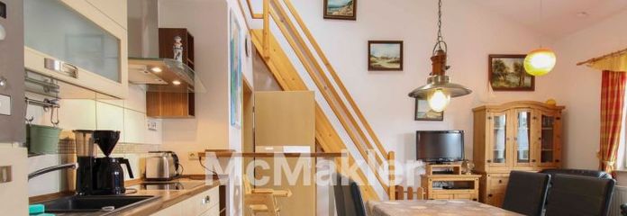 Tolles Raumgefühl in unmittelbarer Ostseenähe: Gepflegte Maisonette mit Südbalkon und Stellplatz