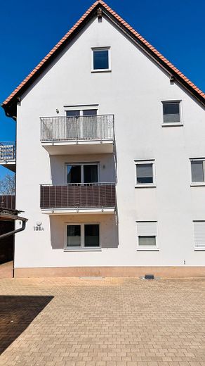 Provisionsfreie Maisonette-Wohnung mit Wohlfühlcharakter in Schwegenheim bei Speyer – Hausansicht
