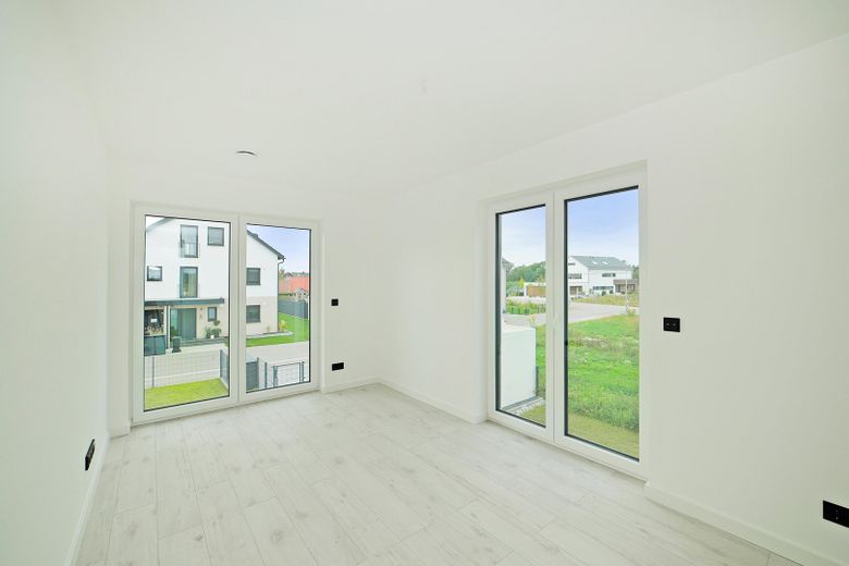 602 m² arsa, stüdyo ve en modern bina teknolojisine sahip seçkin yeni yapım ikiz ev – Fotoğraf 27