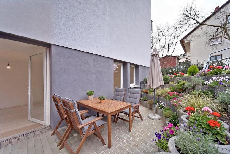 Appartamento maisonette con terrazza, giardino e balcone – senza provvigione ad Alterlangen – Foto 43