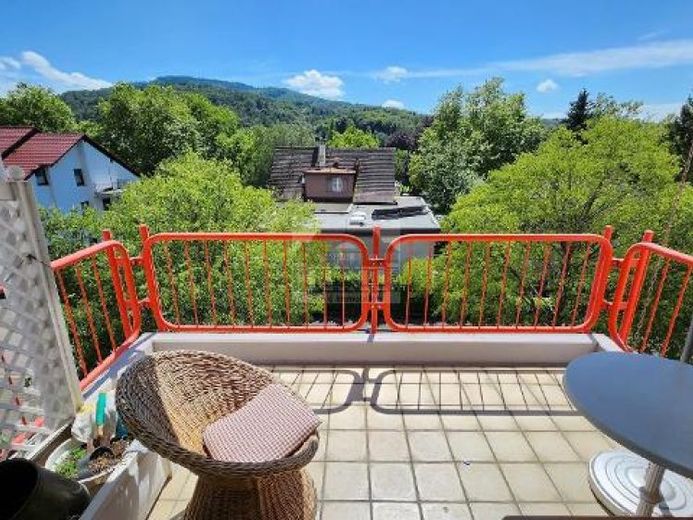 Voll möblierte 3-Zimmer Wohnung mit Lift, Balkon, Carport – फोटो 1