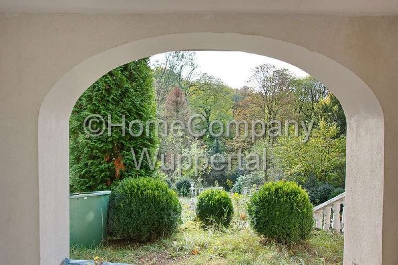 Reside at the Toelleturm! Modern 2-room apartment with terrace, DSL wifi and many extras – cc7a19388f96c50cf858c4e17e9ebb179358cdc4.jpg